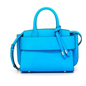 Henri Bendel Barrow street satchel 💙